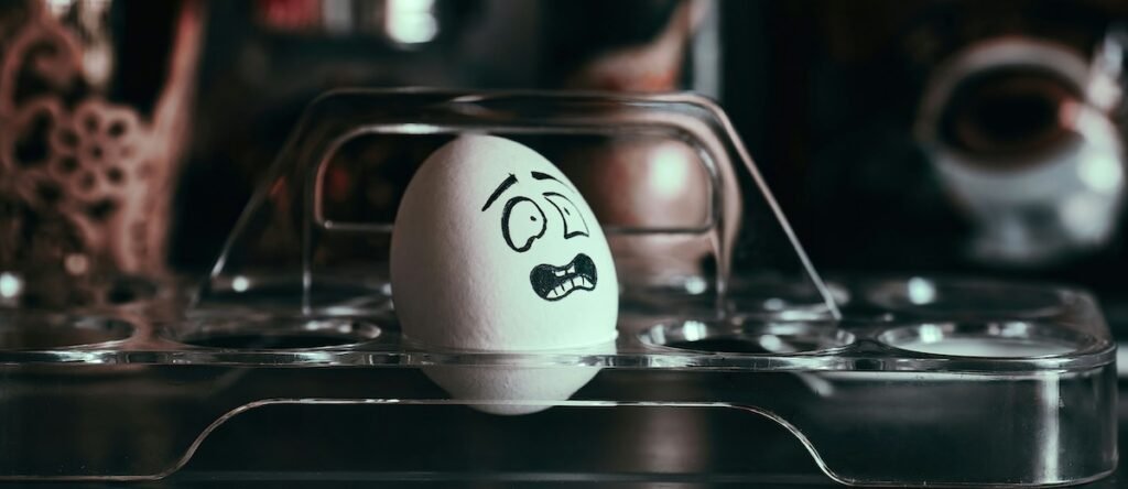 tengyart-boOX0FQuHuw-unsplash | Chill & Thrive a scarred egg